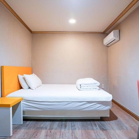 K Motel Daeyeon Busan Exterior photo