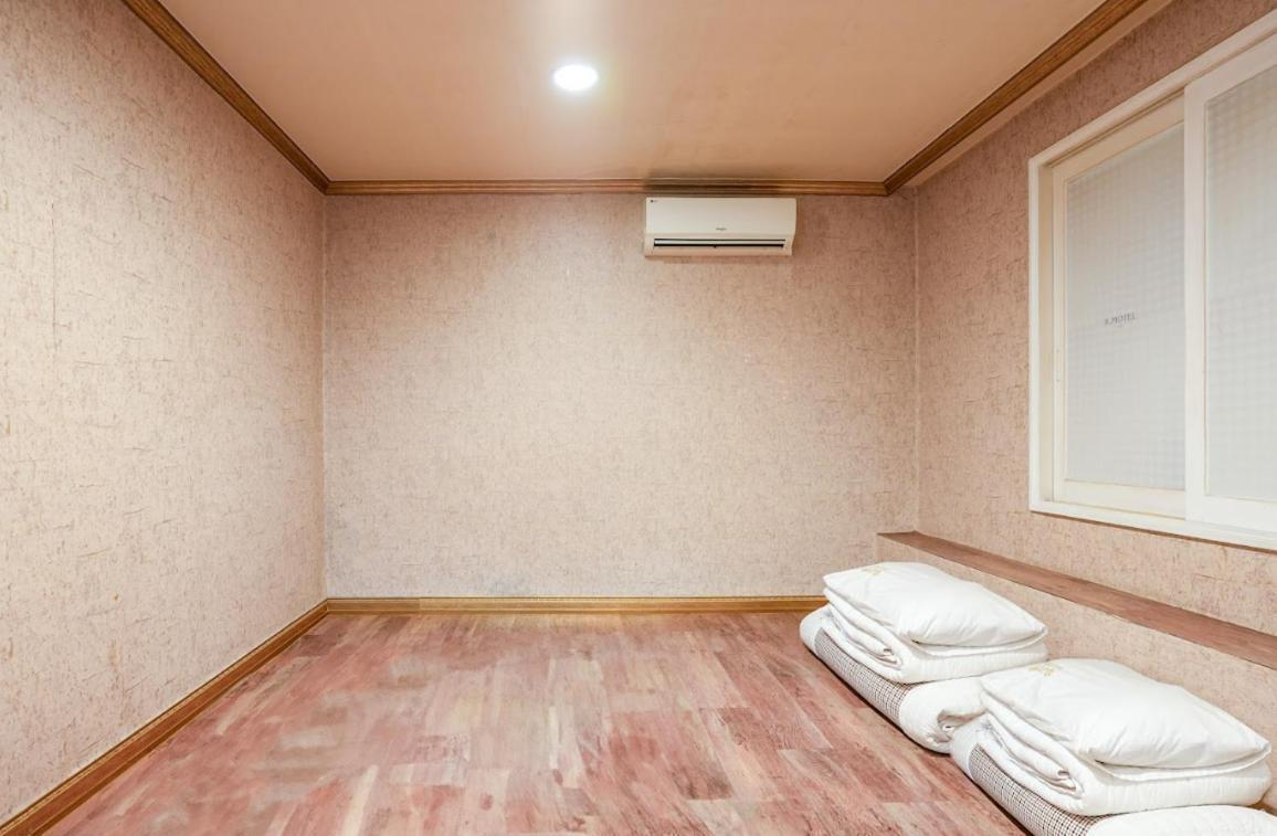 K Motel Daeyeon Busan Exterior photo