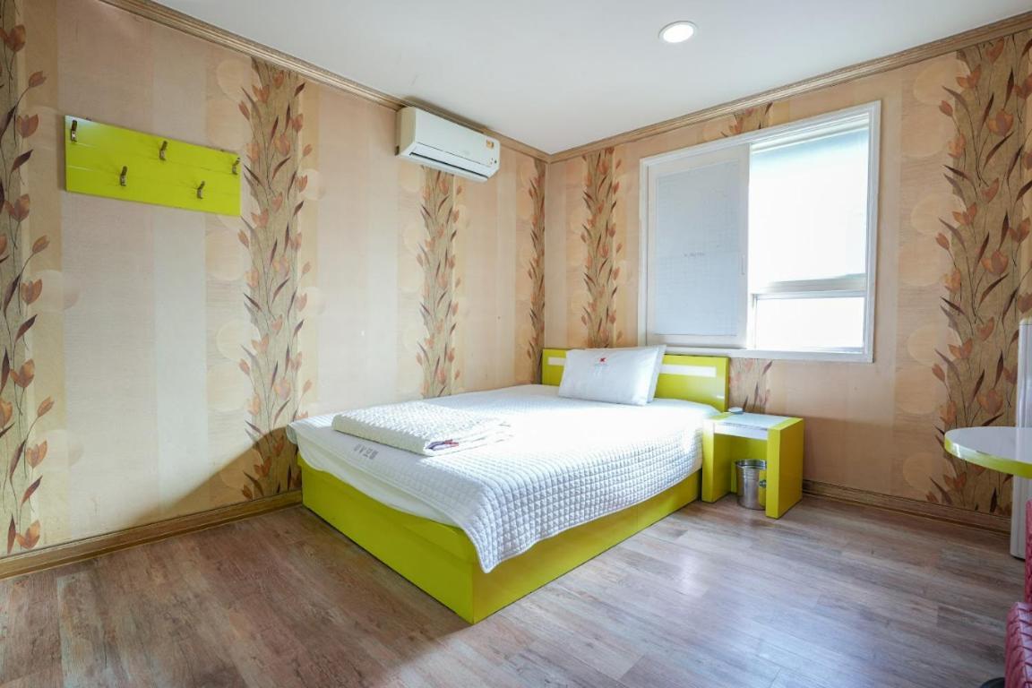 K Motel Daeyeon Busan Exterior photo